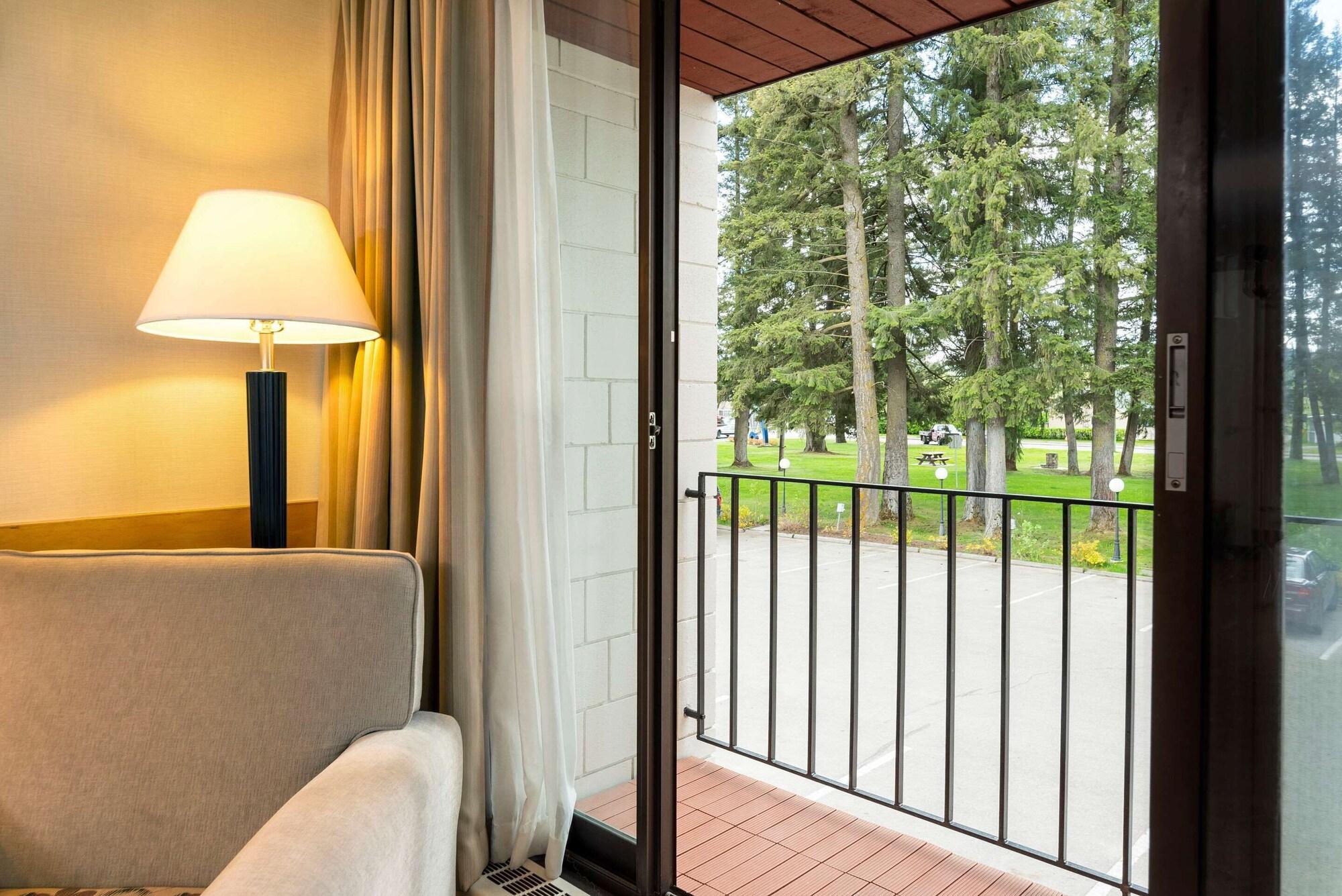 Prestige Riverside Lodge Quesnel Exterior foto